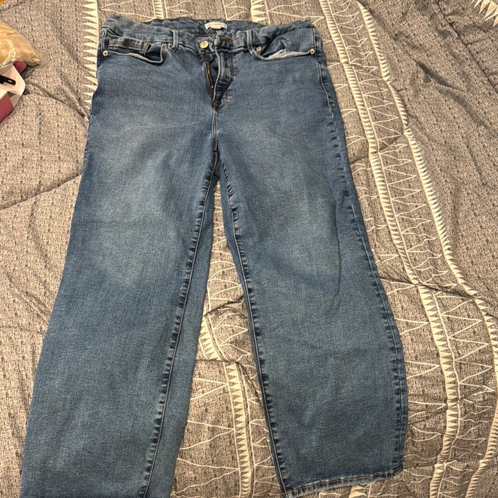 Good American Always Fits Straight Leg Blue Jeans